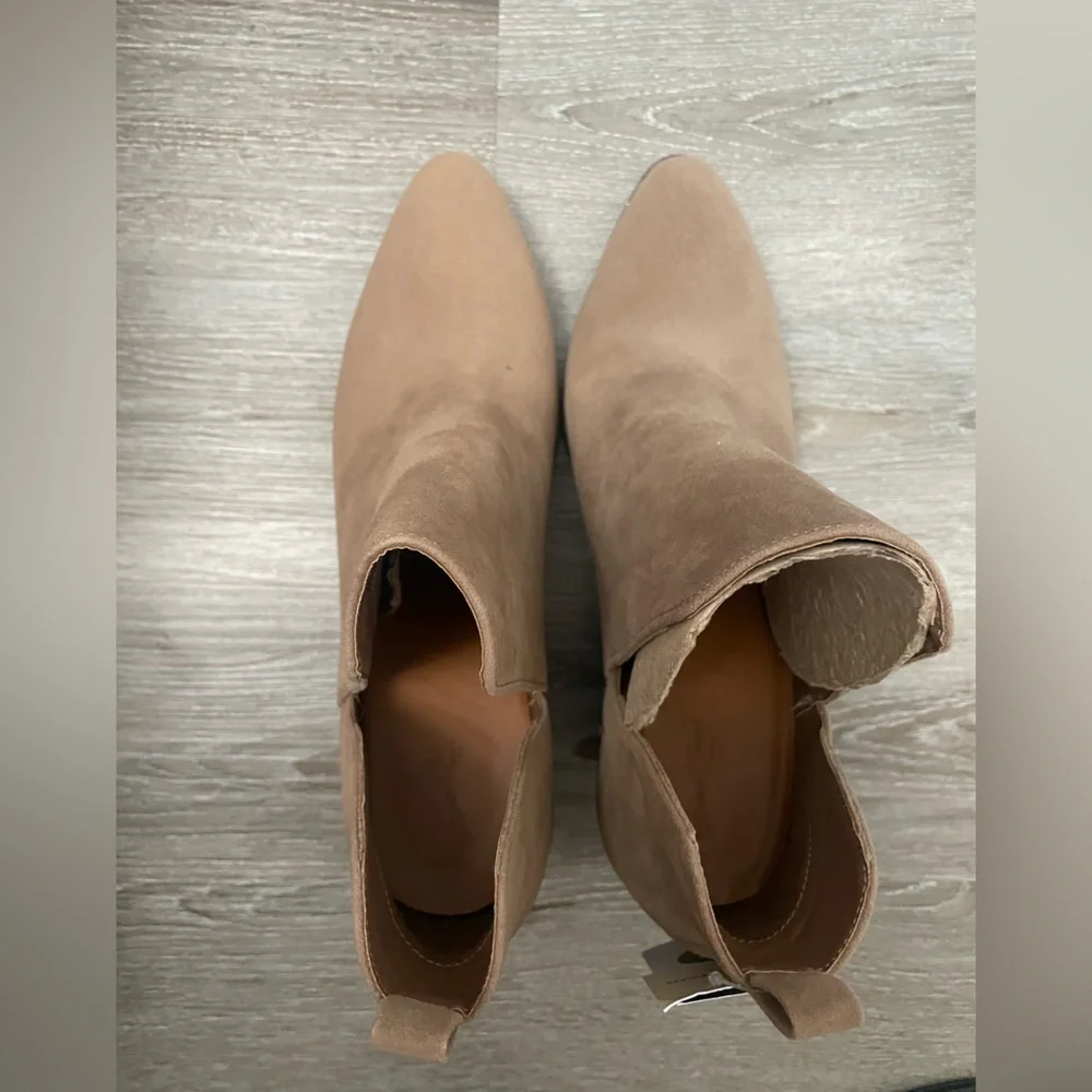 Booties - Picture 4 of 7
